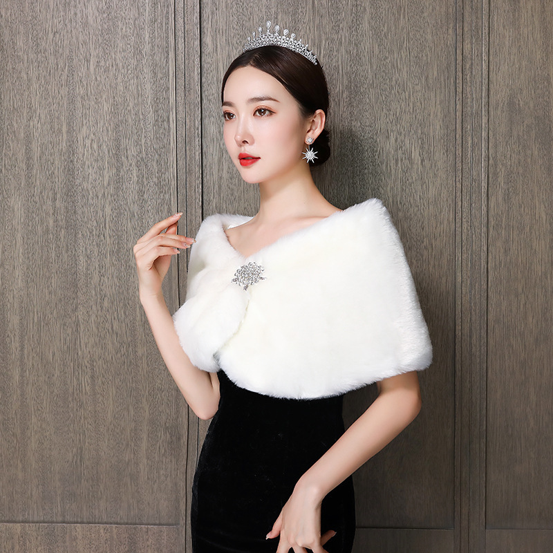 Autumn And Winter Women Plus Size Fleece Lined Padded Warm Keeping Imitation Fur Fur Shawl - Image 2