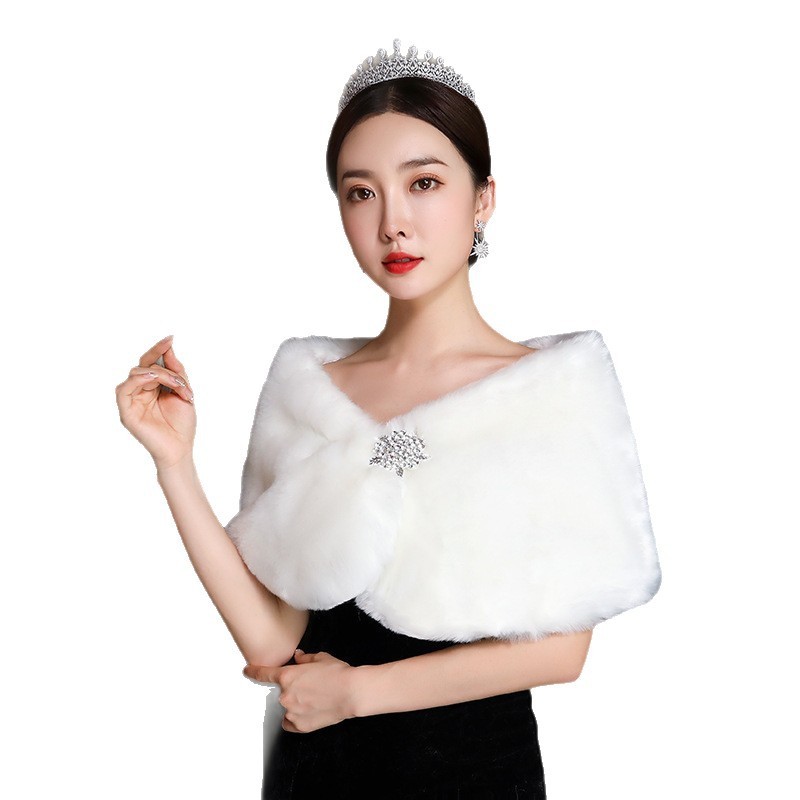 Autumn And Winter Women Plus Size Fleece Lined Padded Warm Keeping Imitation Fur Fur Shawl - Image 5