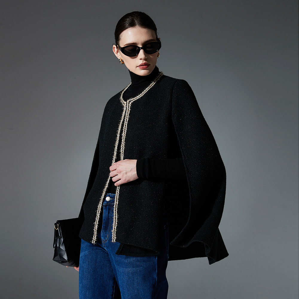 New Queen Gold Silk Classic Style Shawl - Image 3