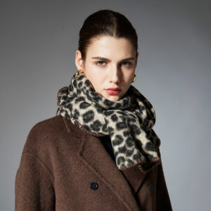 High-end Autumn And Winter Leopard Scarf