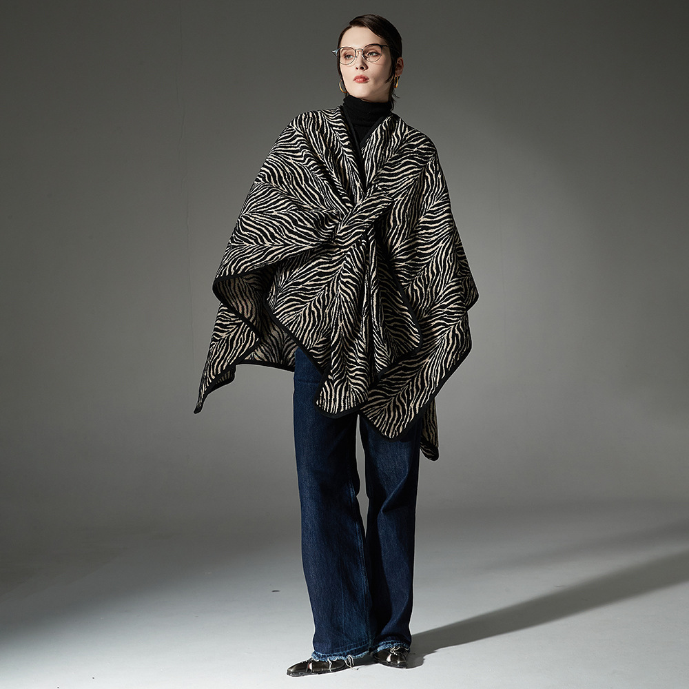 Winter New Pattern Buckle Shawl Thickened