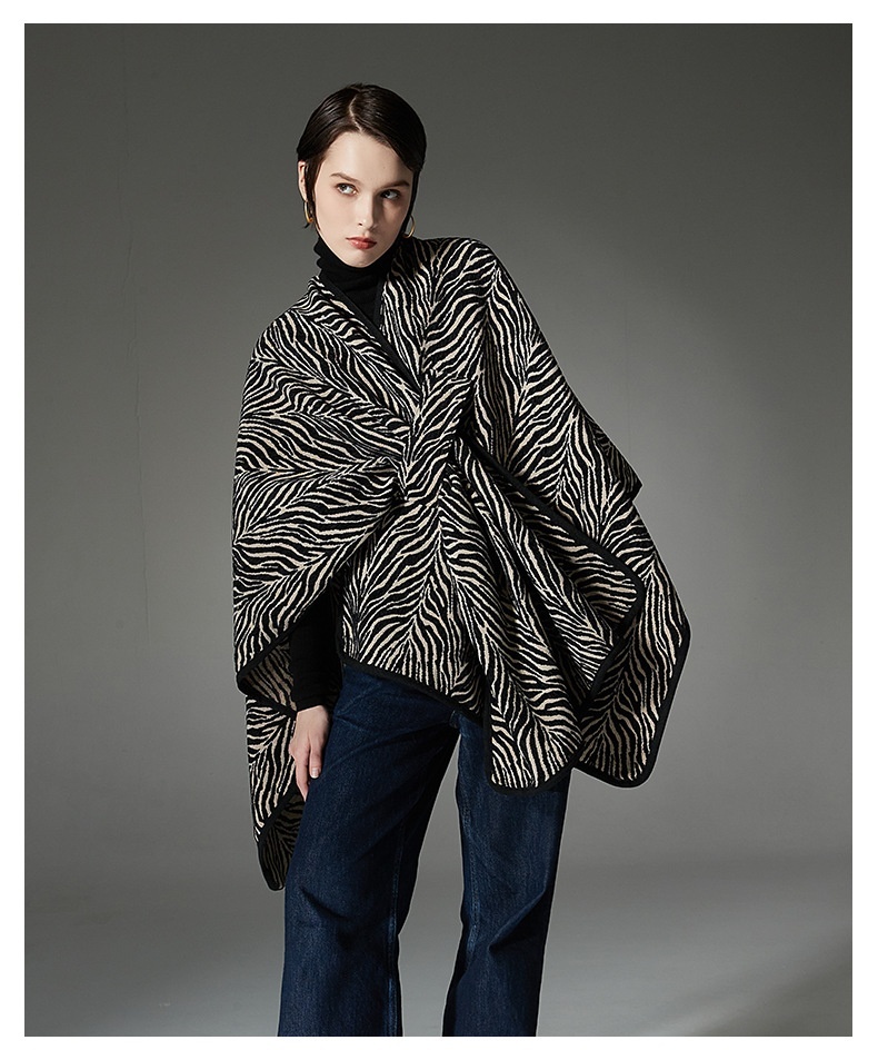 Winter New Pattern Buckle Shawl Thickened - Image 5