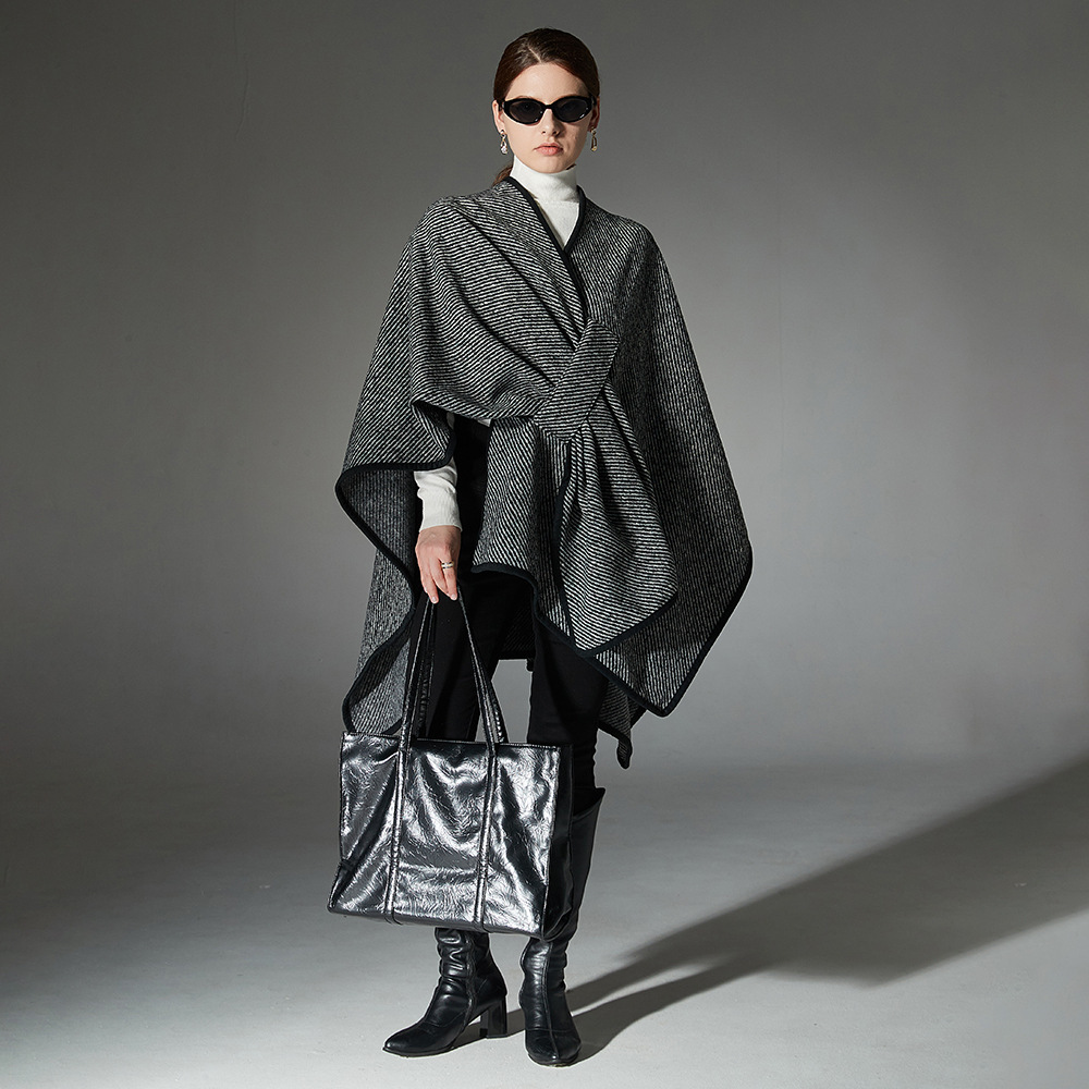 New Women's Black Buckle Striped Shawl - Image 2