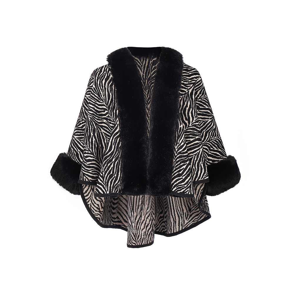 Autumn And Winter Pattern Black Fur Collar Shawl - Image 4