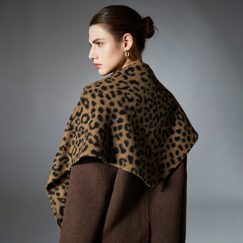 European And American Autumn And Winter Double-sided Leopard Print Triangle Shawl Scarf - Image 3