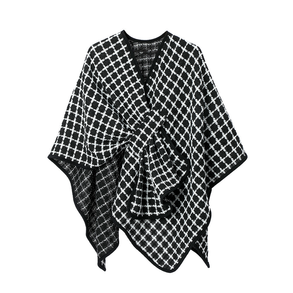 Black And White Buckle Loop Plaid Cross Shawl - Image 6