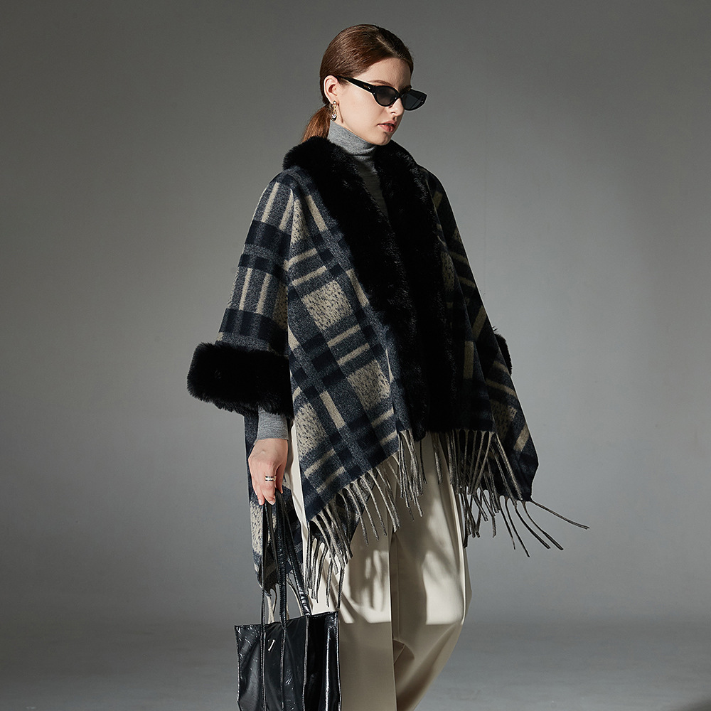 Plaid Navy Blue Fur Collar Shawl Warm - Image 2