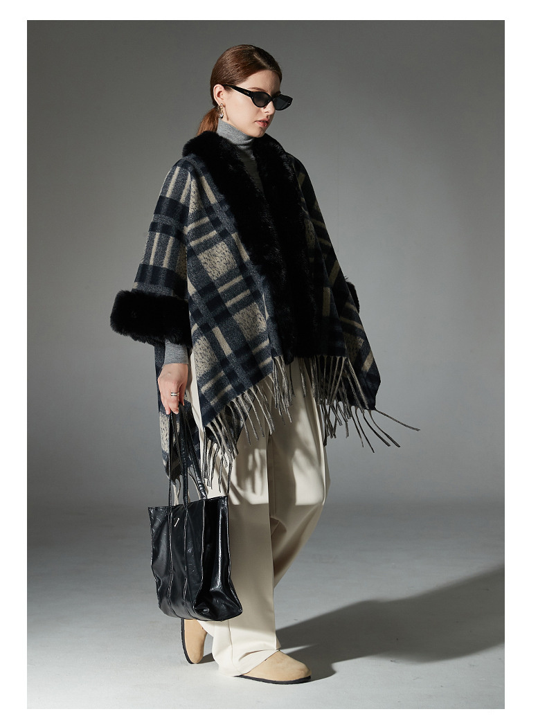Plaid Navy Blue Fur Collar Shawl Warm - Image 6
