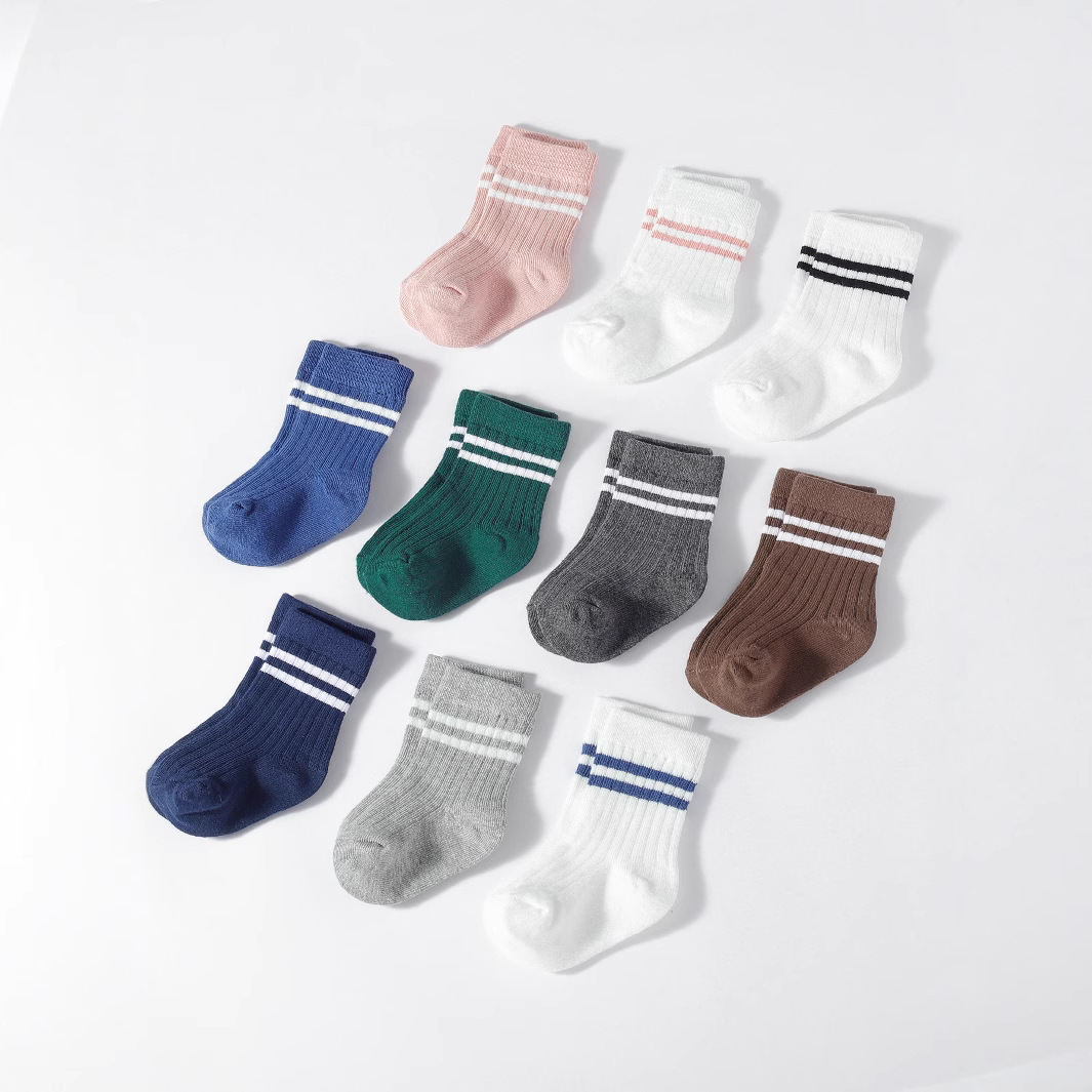 College Style Boys And Girls Middle Tube Cotton Socks 5 Pairs - Image 3