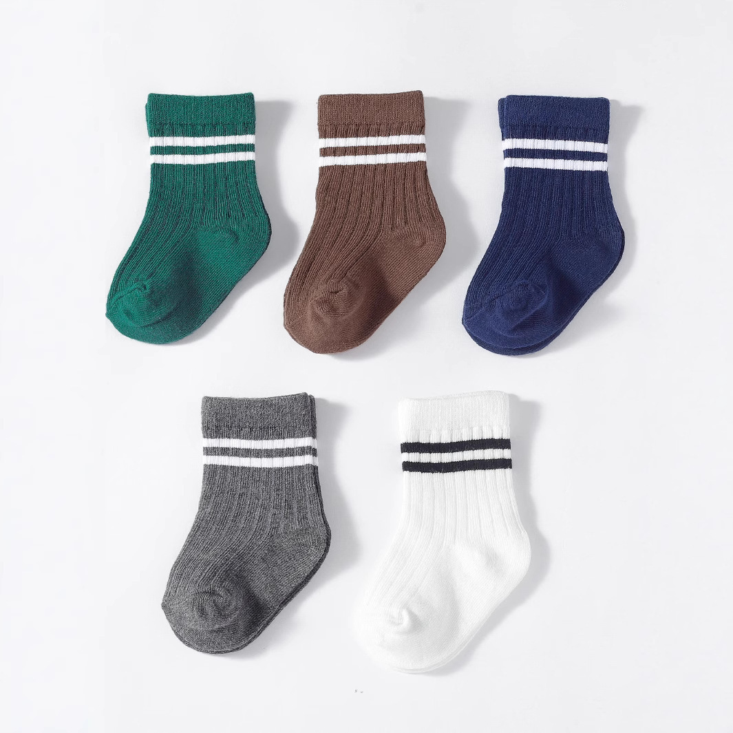 College Style Boys And Girls Middle Tube Cotton Socks 5 Pairs - Image 4