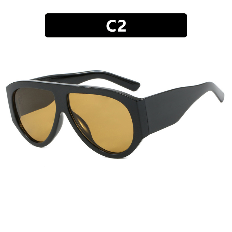 Women's Fashionable Sunglasses - Image 10