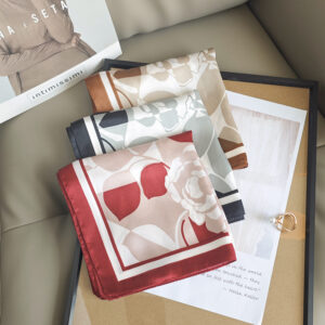 Good-looking Creative Women's Fresh Simple Floral Printed Square Scarf