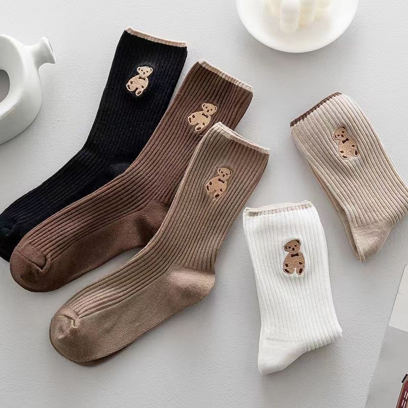 Mid-calf Retro Style Bear Japanese School Style Autumn And Winter Women's Stack Socks - Image 2