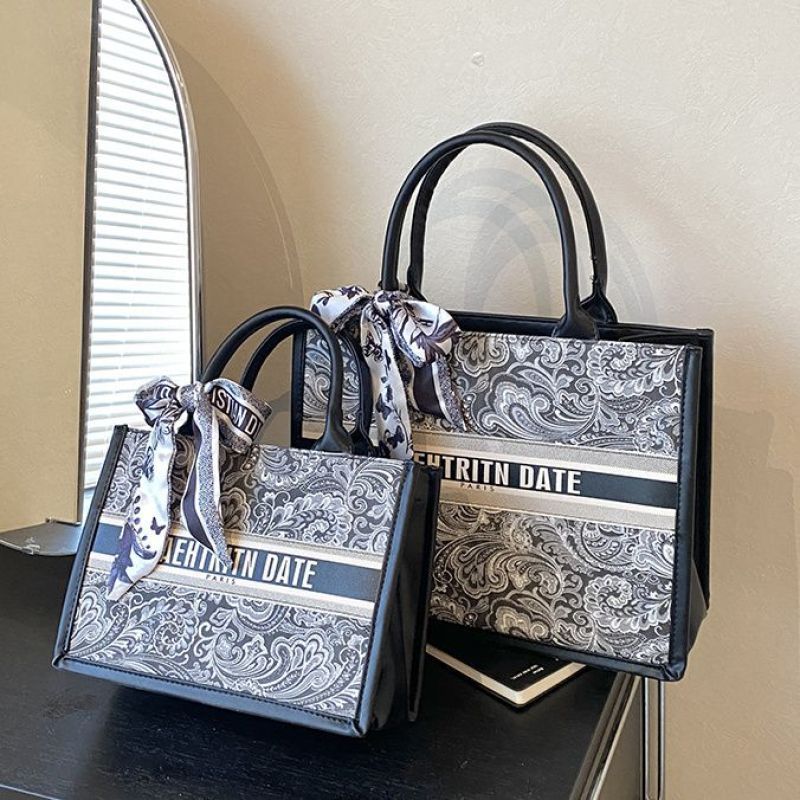 Women's Versatile Printed Hard Bottom Three-dimensional Tote Bag - Image 3