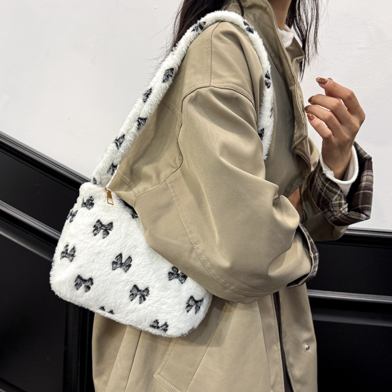 Shoulder Bag Contrast Color Fur Bag Autumn And Winter Plush Casual Handbag - Image 3