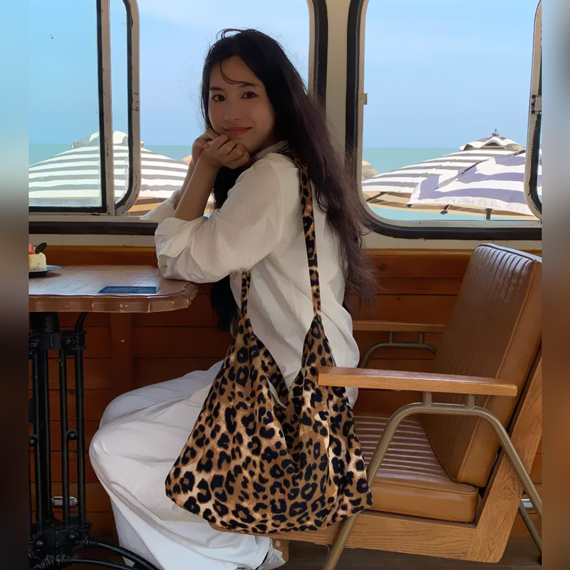 Large Capacity Casual Women's Bag - Image 2