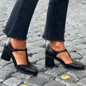 Fashion Burnt Flower T-shaped Buckle With Hollow Elegant Solid Color High Heels