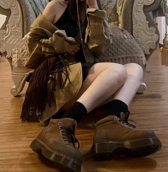 American Retro Brown Matte Leather Thick-soled Dr. Martens Boots - Image 2