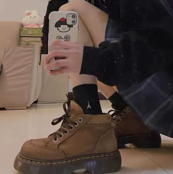 American Retro Brown Matte Leather Thick-soled Dr. Martens Boots - Image 3