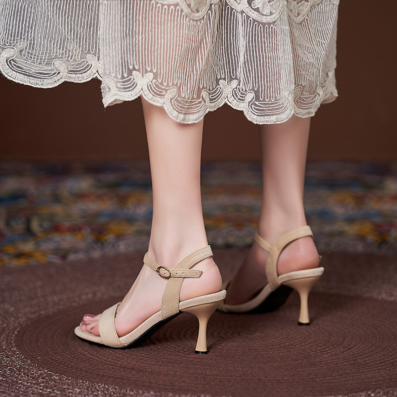 Women's Comfortable Small Size Sandals With Simple High Heel Strap - Image 3