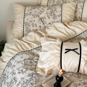 French Vintage Style Autumn And Winter Thickening Brushed Warm Four-piece Lace Set