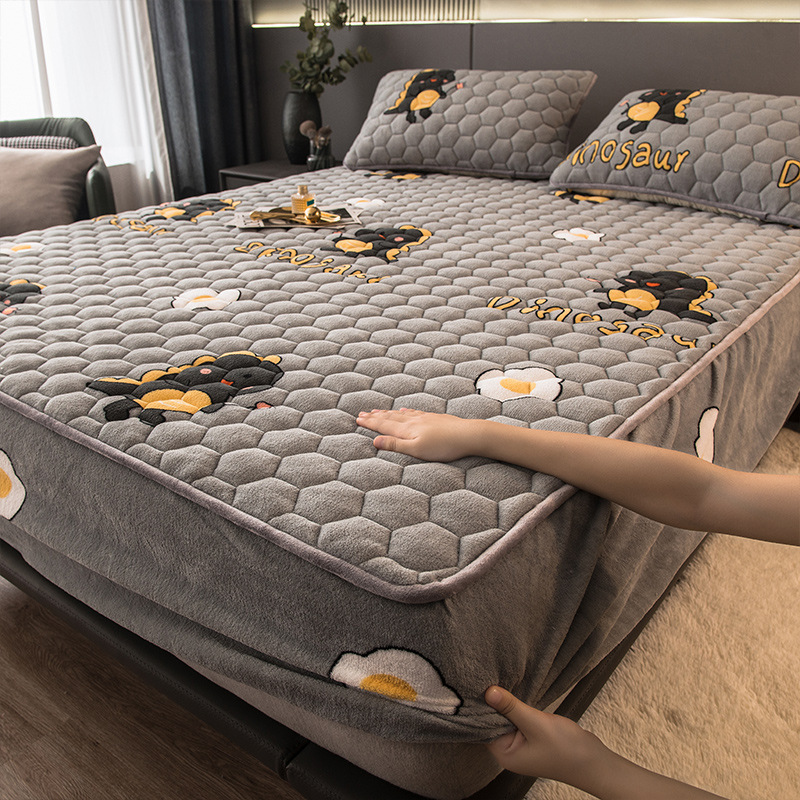 Crystal Pile Clip Cotton Bed Bonnet Thickened Coral Pile Bed Cover In Autumn And Winter - Image 2