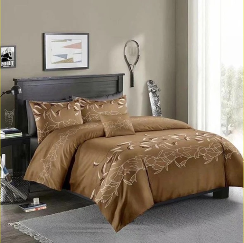 Three-piece Simple Plain Black Printing Bedding Set - Image 5