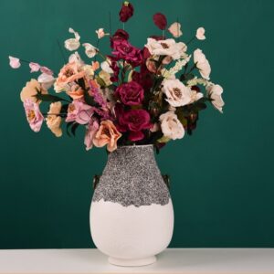 Hand-drawn Gradient Black And White Ceramic Flower Arrangement