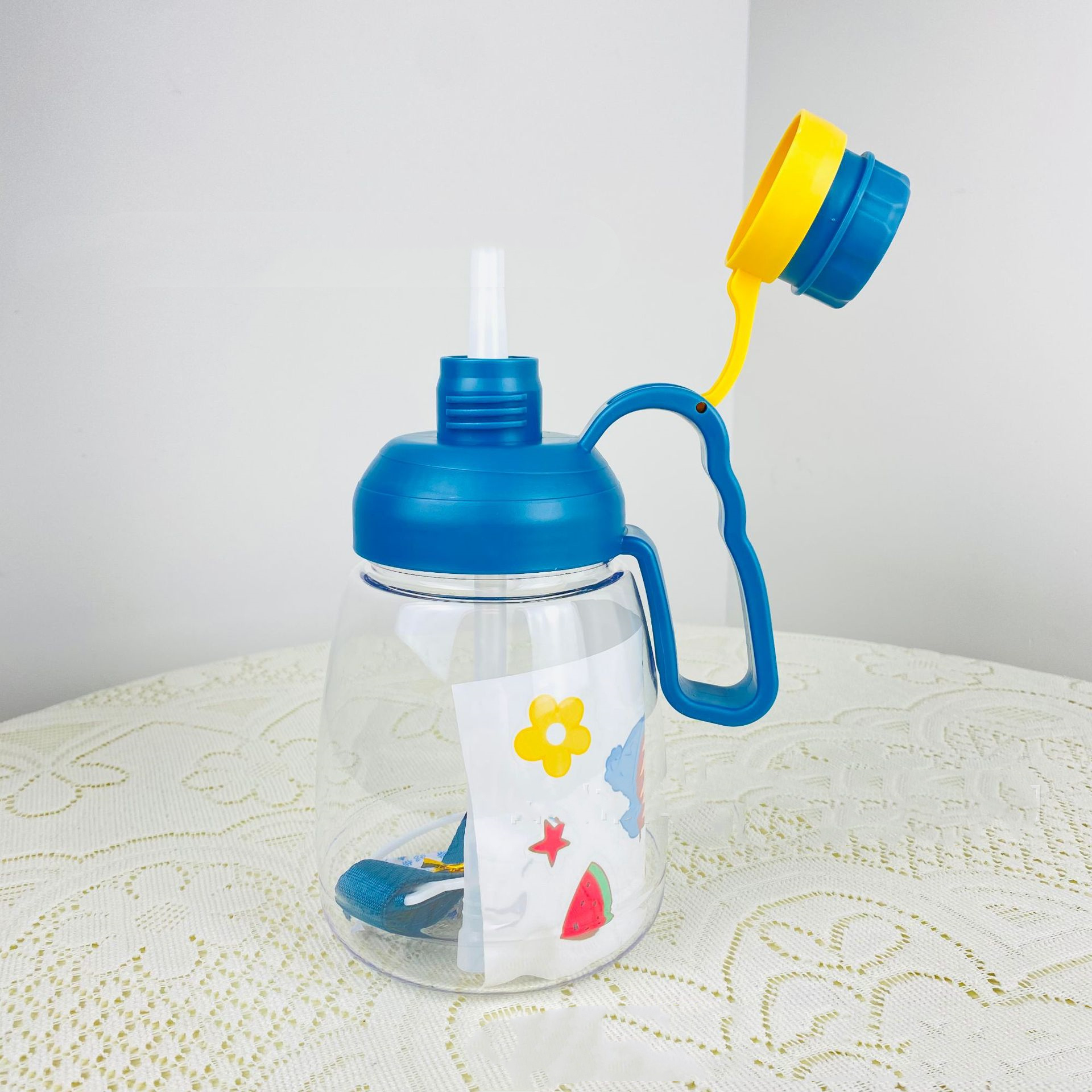 Cute Large Capacity Straw Water Cup Portable Sports Bottle - Image 2