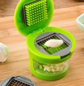 Multifunction Hand Garlic Juicer Garlic Crusher Grinder Slicer Cutter Chopper Vegetable Tools Kitchen Gadgets
