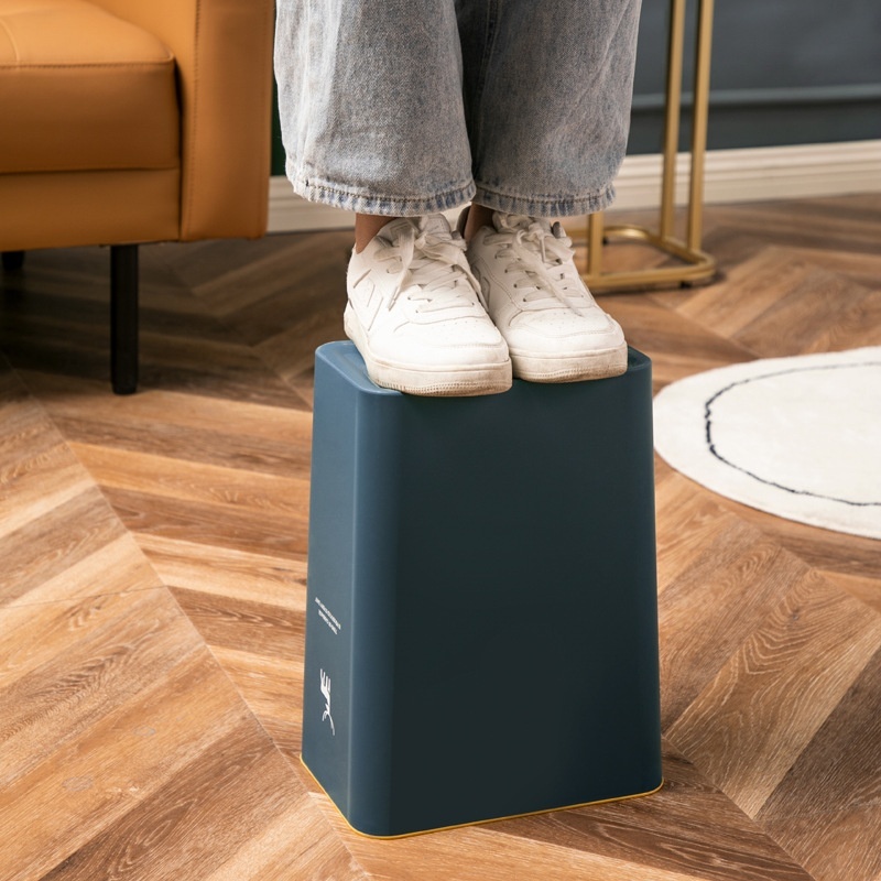 Trash Can Large Household Thickened With Lid - Image 4