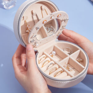 Portable Jewelry Box Storage Box Small Earrings Hand Jewelry