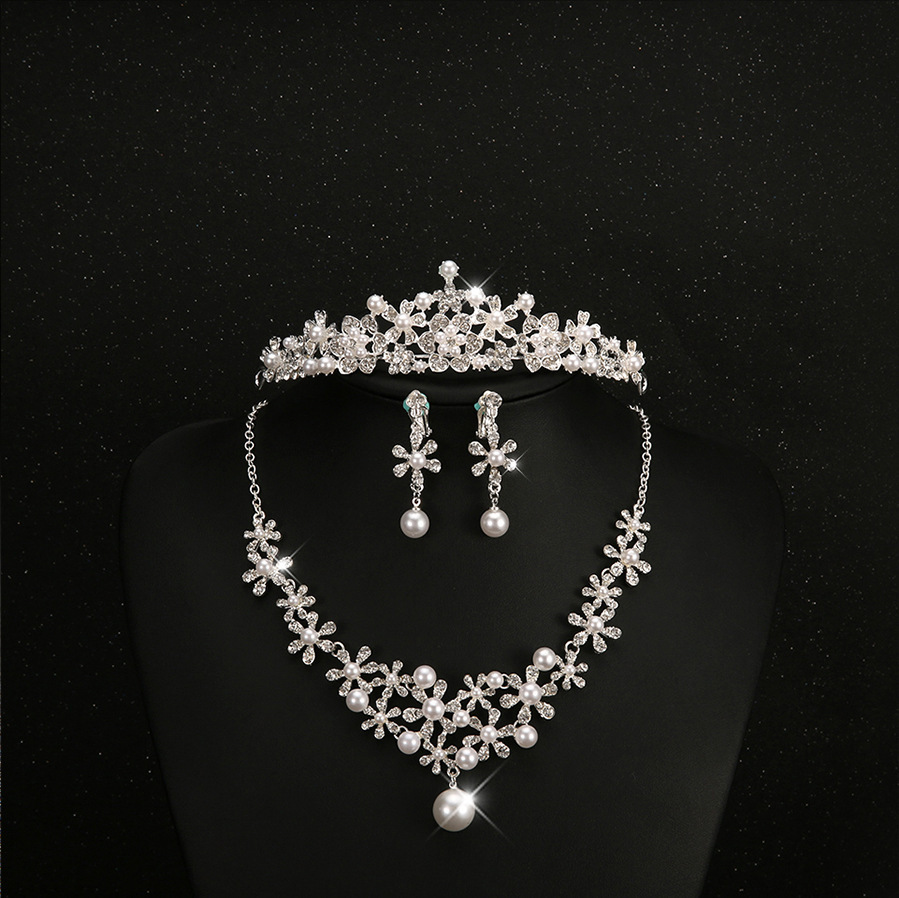 Bridal headdress, three sets of crystal flower necklace, diamond earrings, European and American Wind crown, wedding jewelry - Image 5