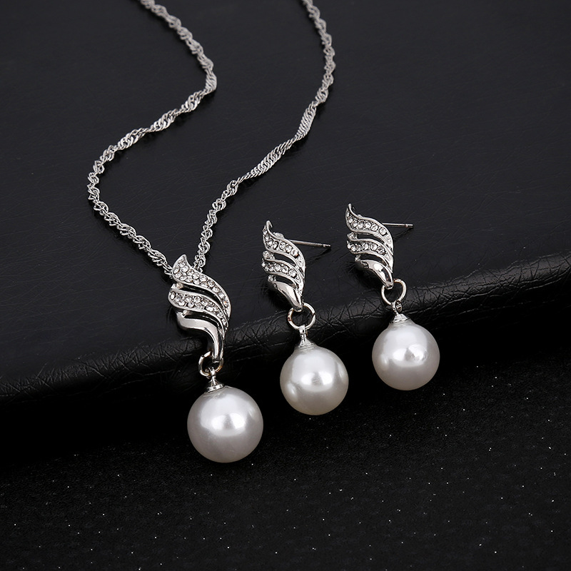 Europe and the United States eBay explosion models accessories wholesale bride accessories Pearl Diamond Necklace Set Earrings wavy lines - Image 7
