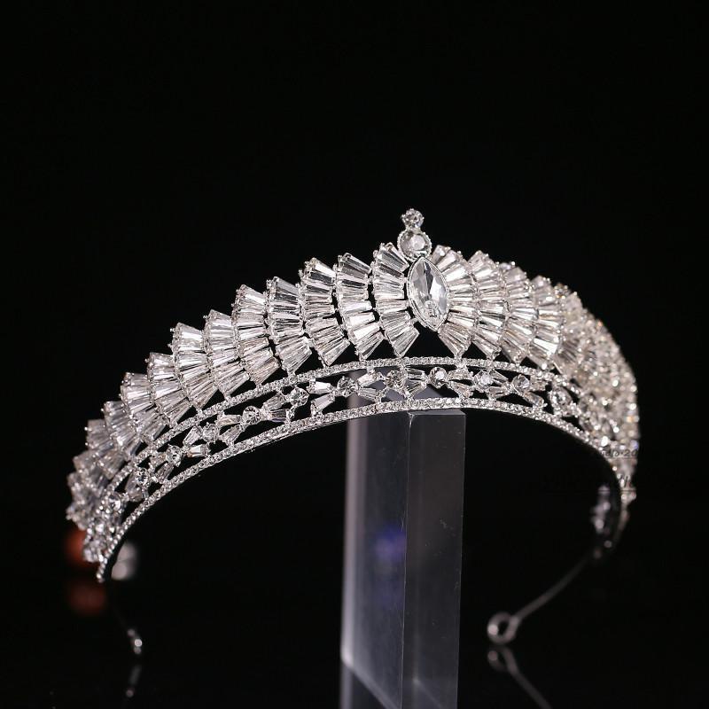 New Japanese And Korean Wedding Rhinestone Alloy Knot Wedding Crown - Image 5