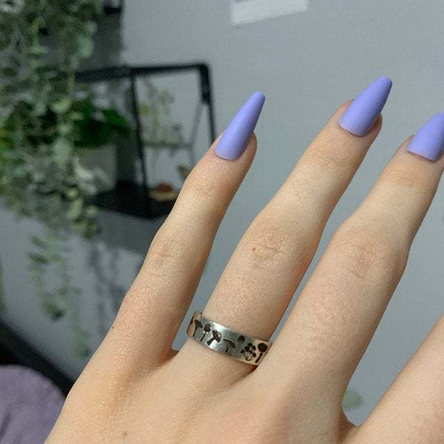 Vintage Fashion Simple Personality Women's Ring - Image 5