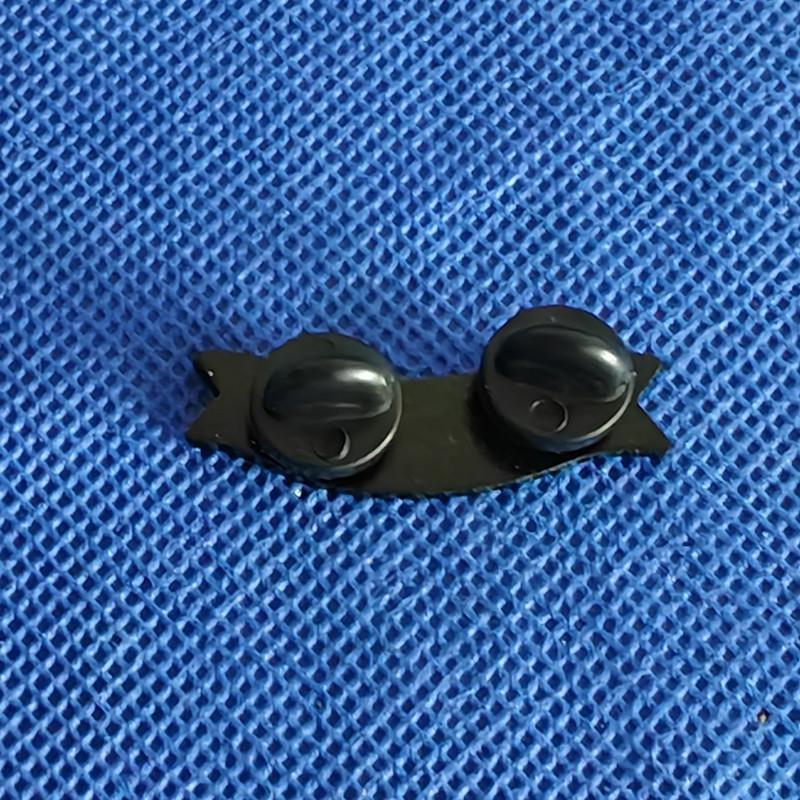 English Creative Soul Brooch Cartoon Golden M Badge - Image 4