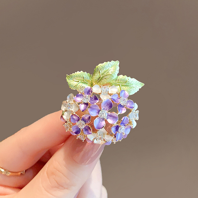 Fashion Purple Hydrangea Brooch Female High Sense - Image 2