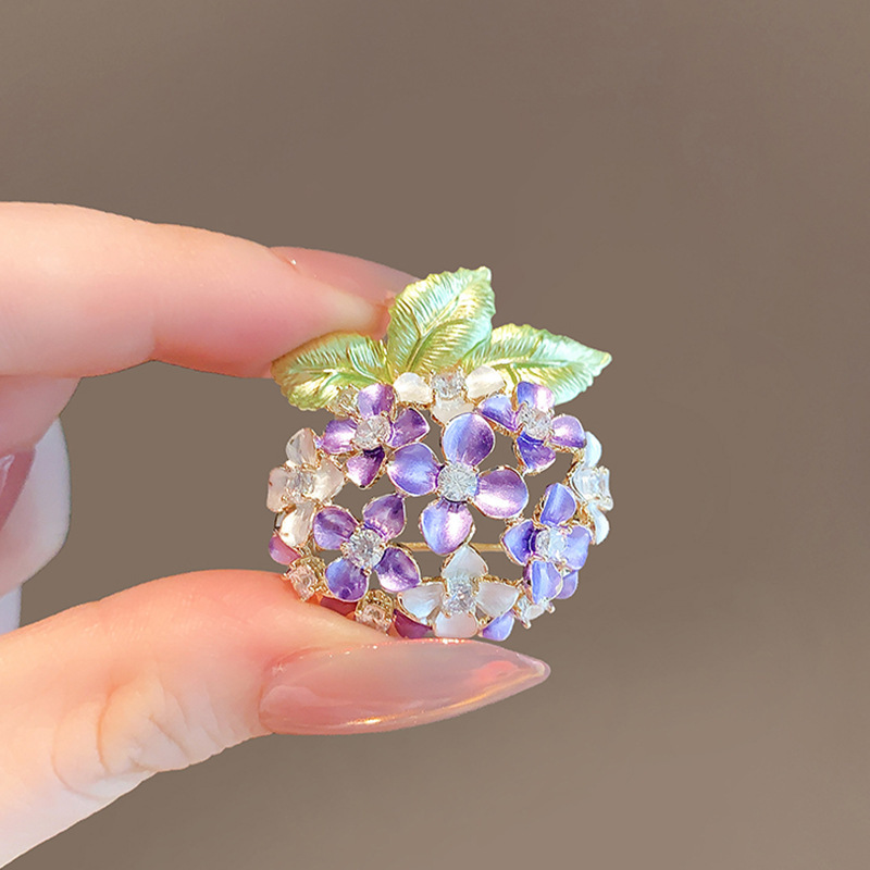 Fashion Purple Hydrangea Brooch Female High Sense - Image 3