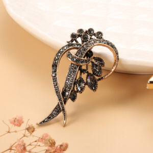 Fashion Personality Lady's Flower Zircon Brooch