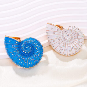 Retro High-grade Conch Oil Dripping Diamond Brooch