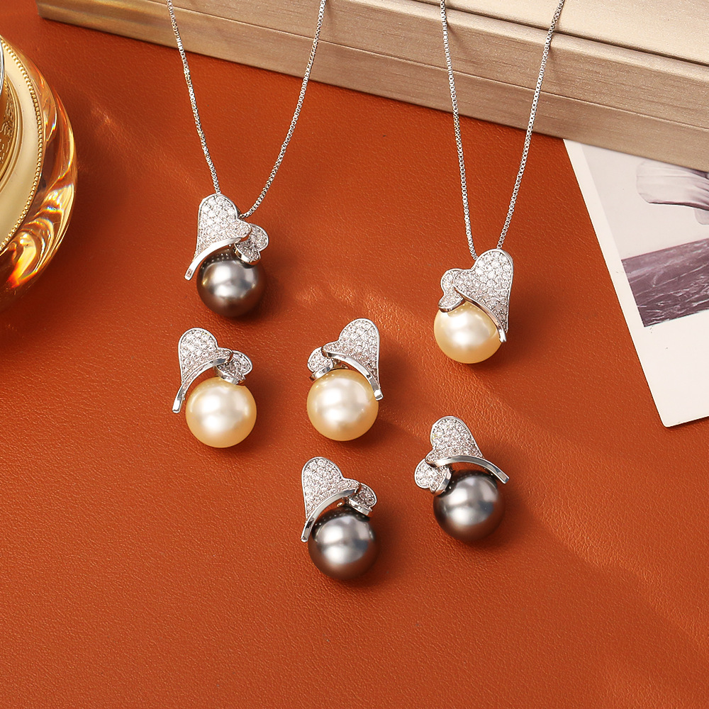 Pearl Leaf Necklace High-end Fashion Exquisite Fashion - Image 3