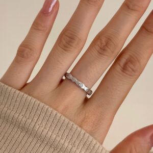 INS Style All-match S925 Sterling Silver Ring Women's Exquisite Diamond Round Diamond Point