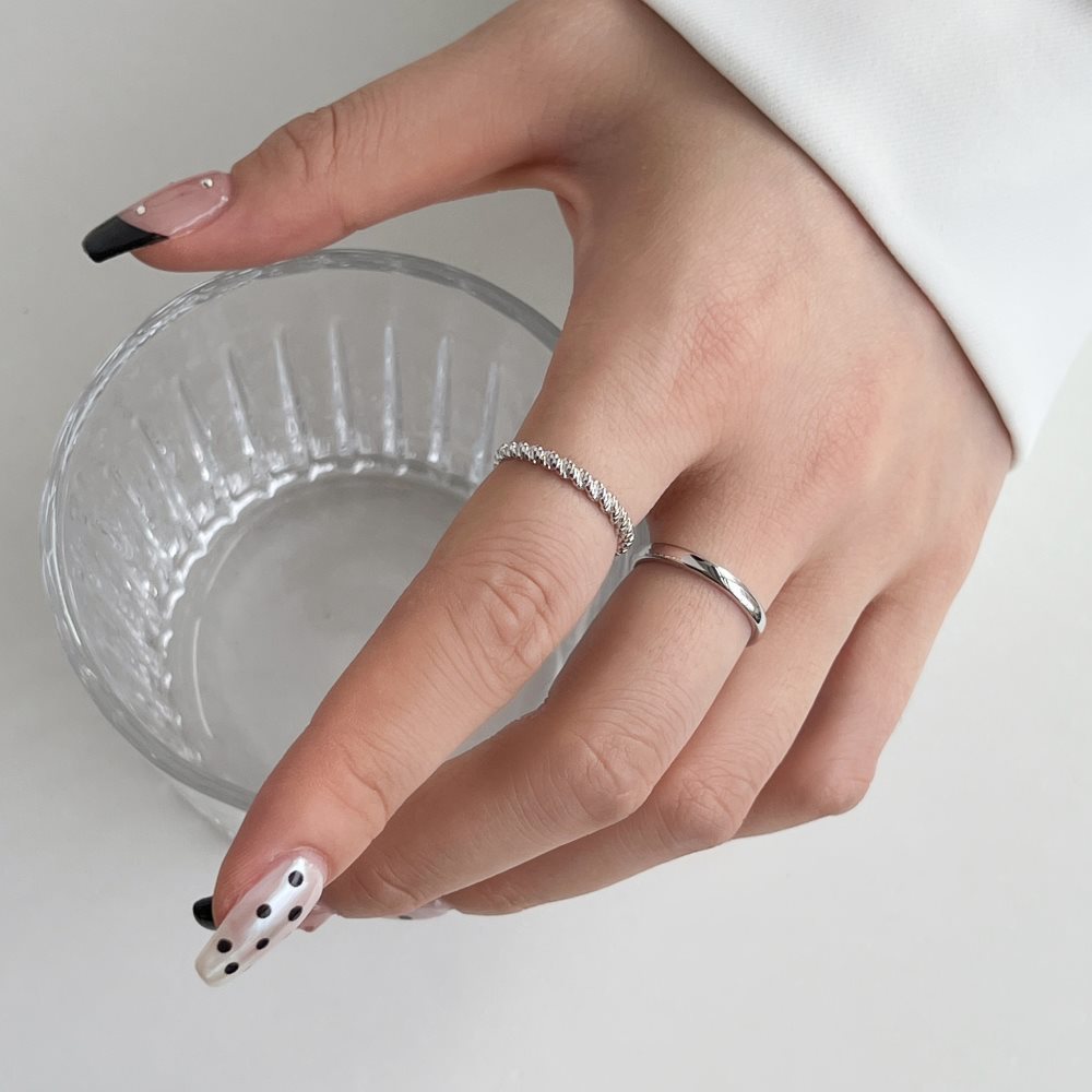 S925 Sterling Silver Ring Fashion Special-interest Twist Design I - Image 3