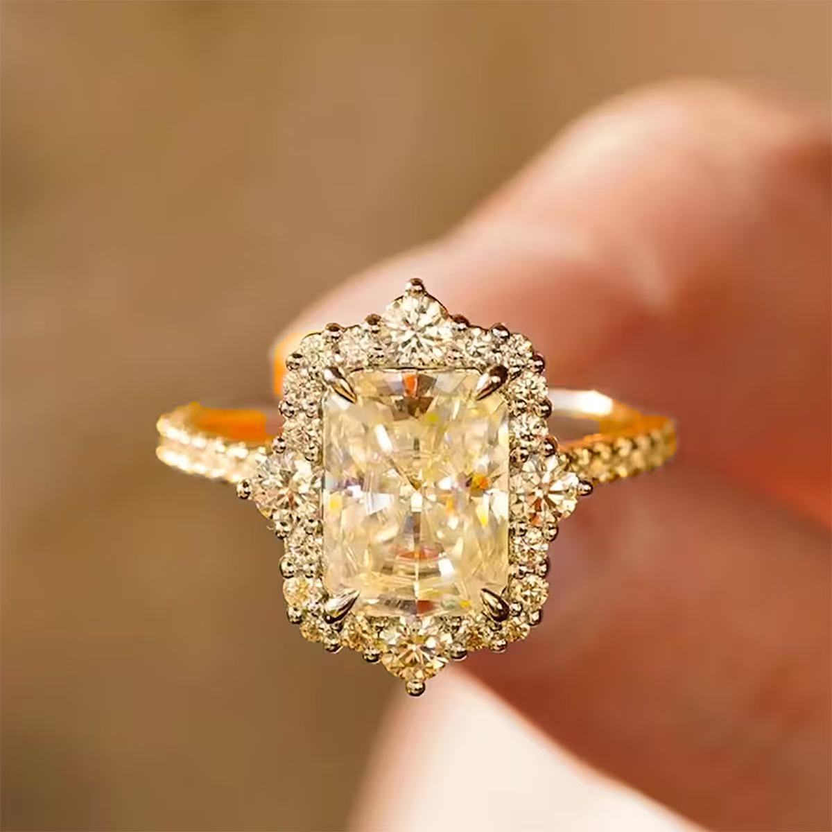 Rectangular Diamond Graceful And Fashionable Ring - Image 2