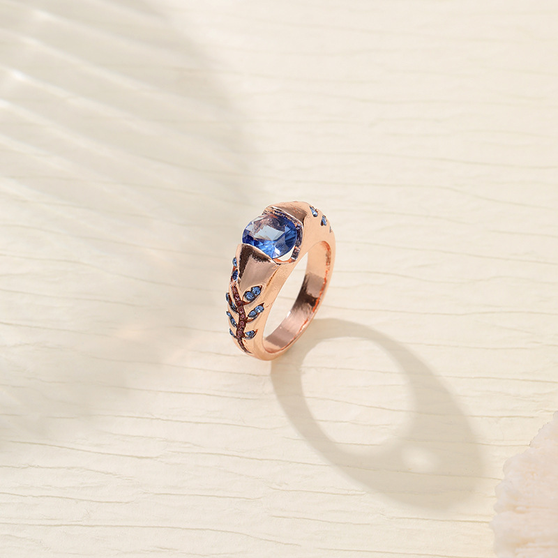 Leaf Style Zirconium Inlaid Ring, Simple And Stylish - Image 9