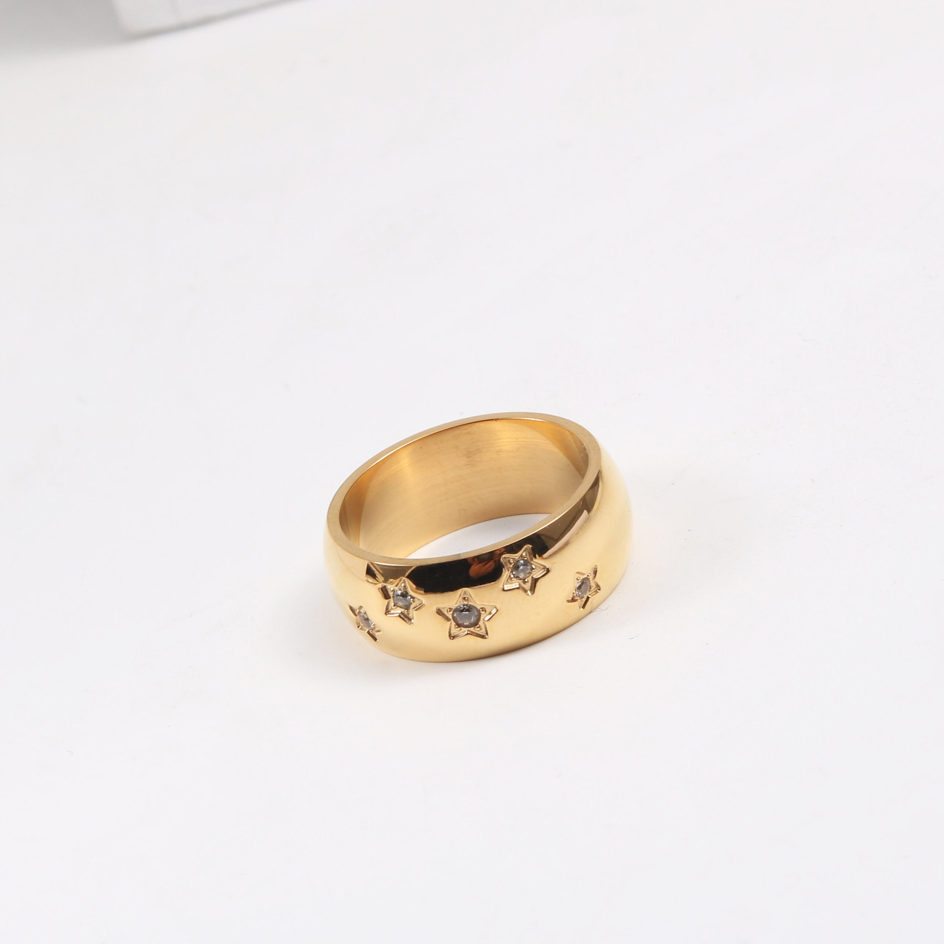 Star Zircon Inlaid Titanium Steel Electroplated 18K Gold Ring - Image 2