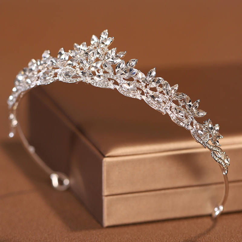 Retro Simple Elegant Crown Bridal Headdress Queen Crown Wedding Hair Accessories - Image 3