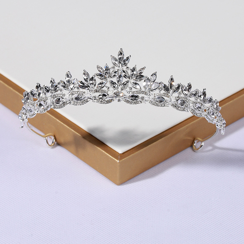Retro Simple Elegant Crown Bridal Headdress Queen Crown Wedding Hair Accessories - Image 4