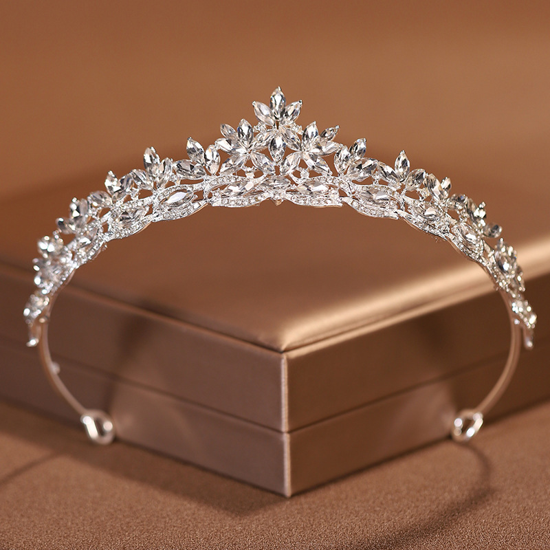 Retro Simple Elegant Crown Bridal Headdress Queen Crown Wedding Hair Accessories - Image 7